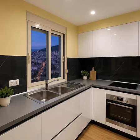 F Place-sea View Appartamento Sarandë
