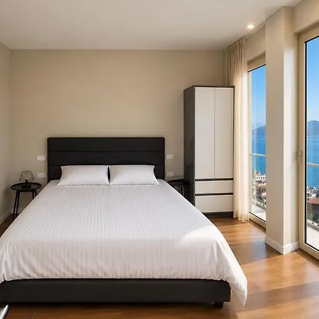 F Place-sea View *